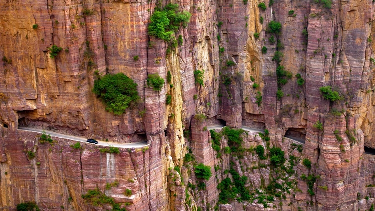 中国河南 ，太行山郭亮隧道