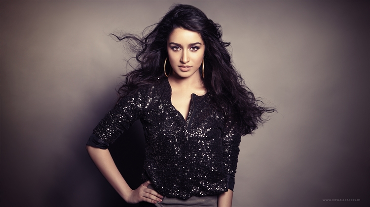 shraddhakapoor,印度性感美女明星，长发大眼睛高清5k美女壁纸
